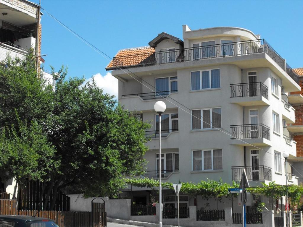 Къща За Гости Каракачанов Sozopol Buitenkant foto
