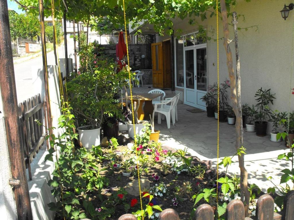 Къща За Гости Каракачанов Sozopol Buitenkant foto